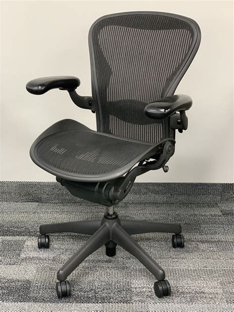 herman miller aeron size b weight